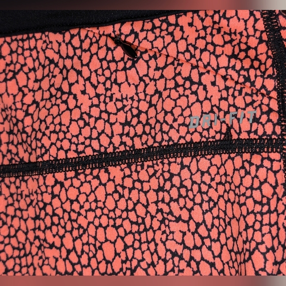 Nike Capri Leggings Dri Fit Womens Pink Printed Relay Size Small NWOT Fast Ship - Picture 16 of 16